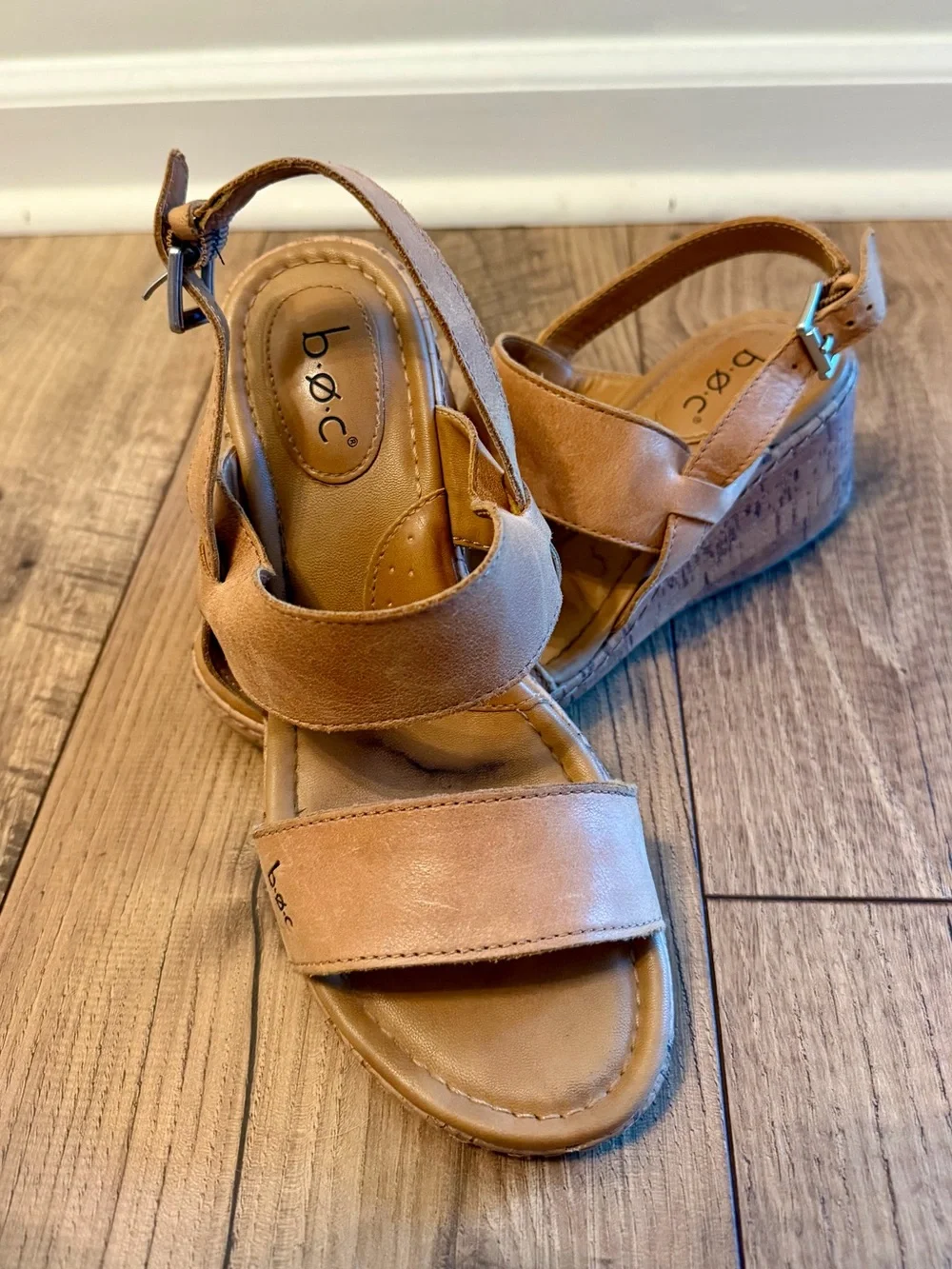 b.o.c. Born Concept Tan Leather Cork Wedge Slingback Sandals Size 7M